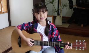 Những lợi ích tuyệt với khi cho trẻ học guitar